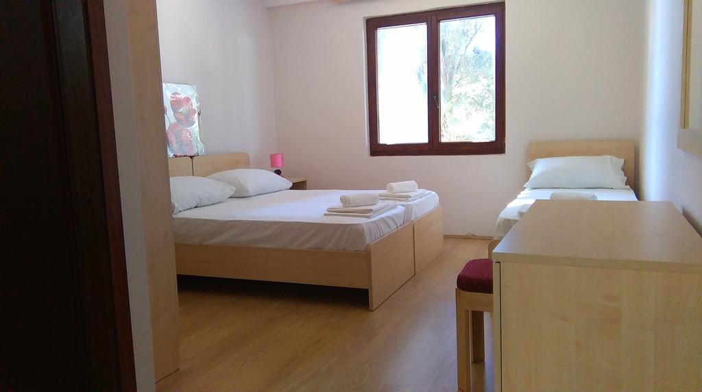 Resort Village T.N. Milna ヴィス エクステリア 写真